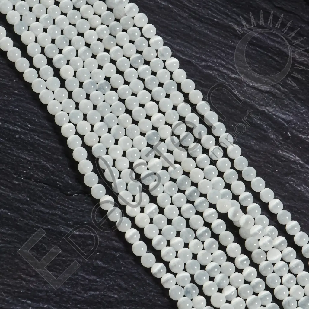 Fil de perles Sélénite - Perles naturelles 6mm – Grossiste minéraux