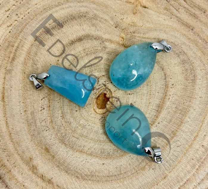 [PEN-AIM-M] Pendentif Aigue-Marine – Pierres naturelles Taille M – Grossiste minéraux