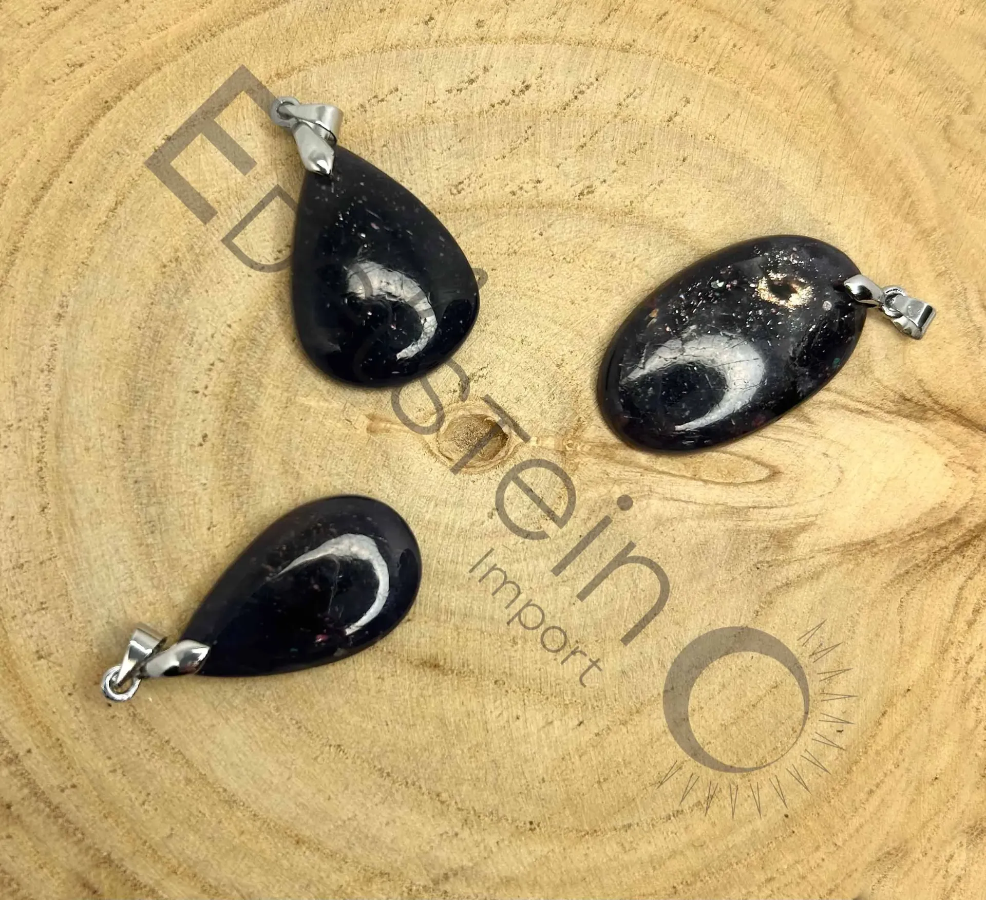 Pendentif Spinelle noire – Pierres naturelles Taille M – Grossiste minéraux