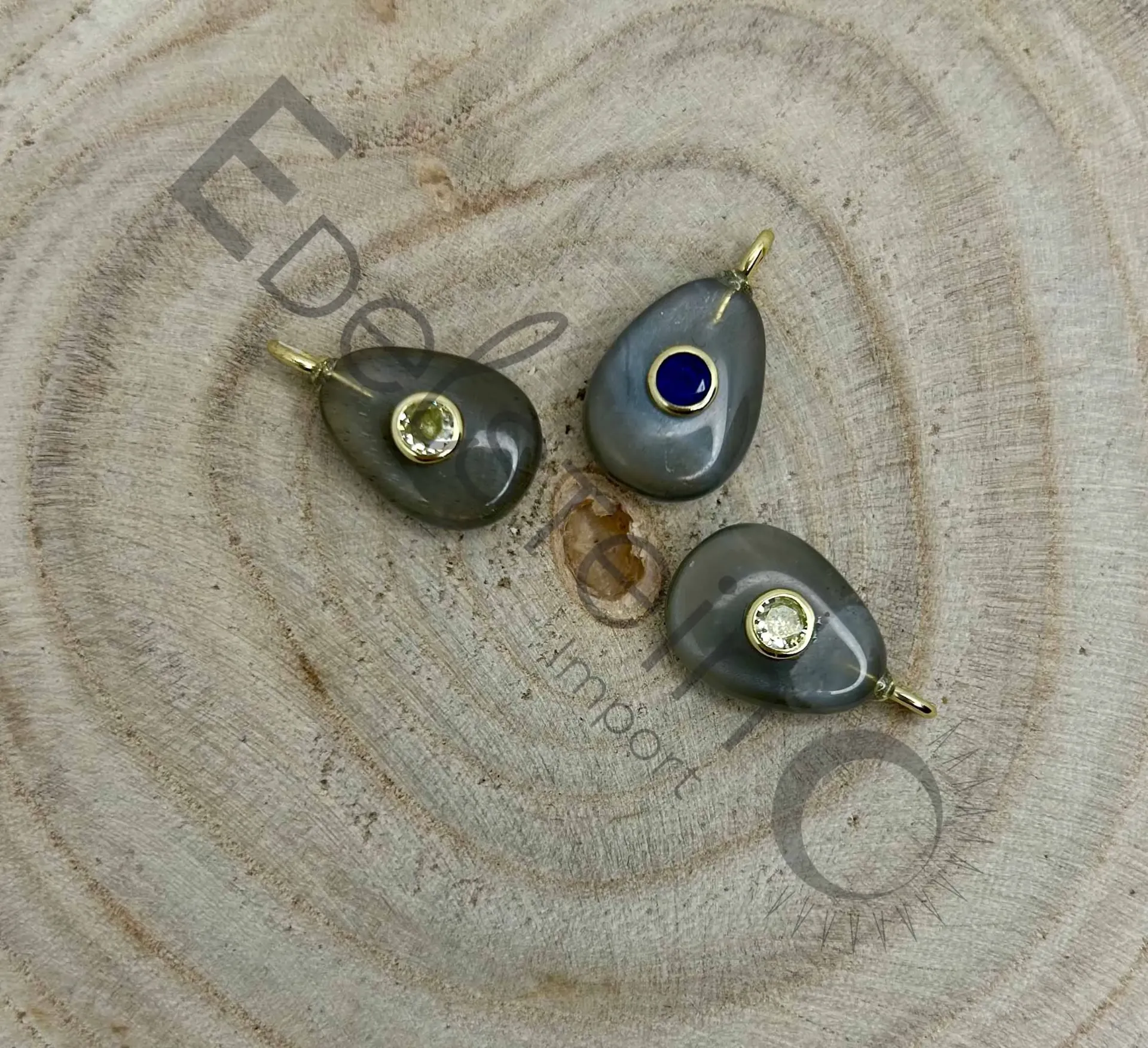 [PEN-LABGOC-TS] Pendentif Labradorite Goutte avec Citrine incrusté  - Pierres naturelles Taille S – Grossiste minéraux