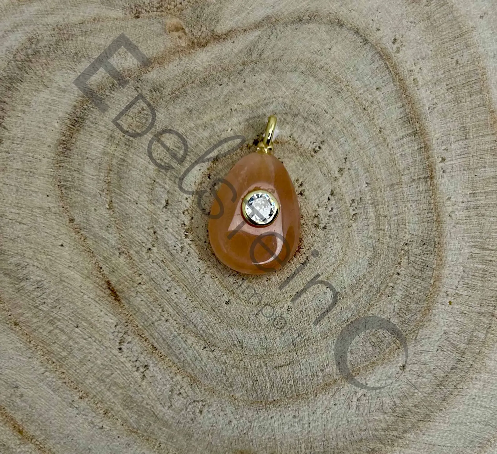 Pendentif Pierre de Lune orange Goutte avec Cristal de Roche incrusté  - Pierres naturelles Taille S – Grossiste minéraux