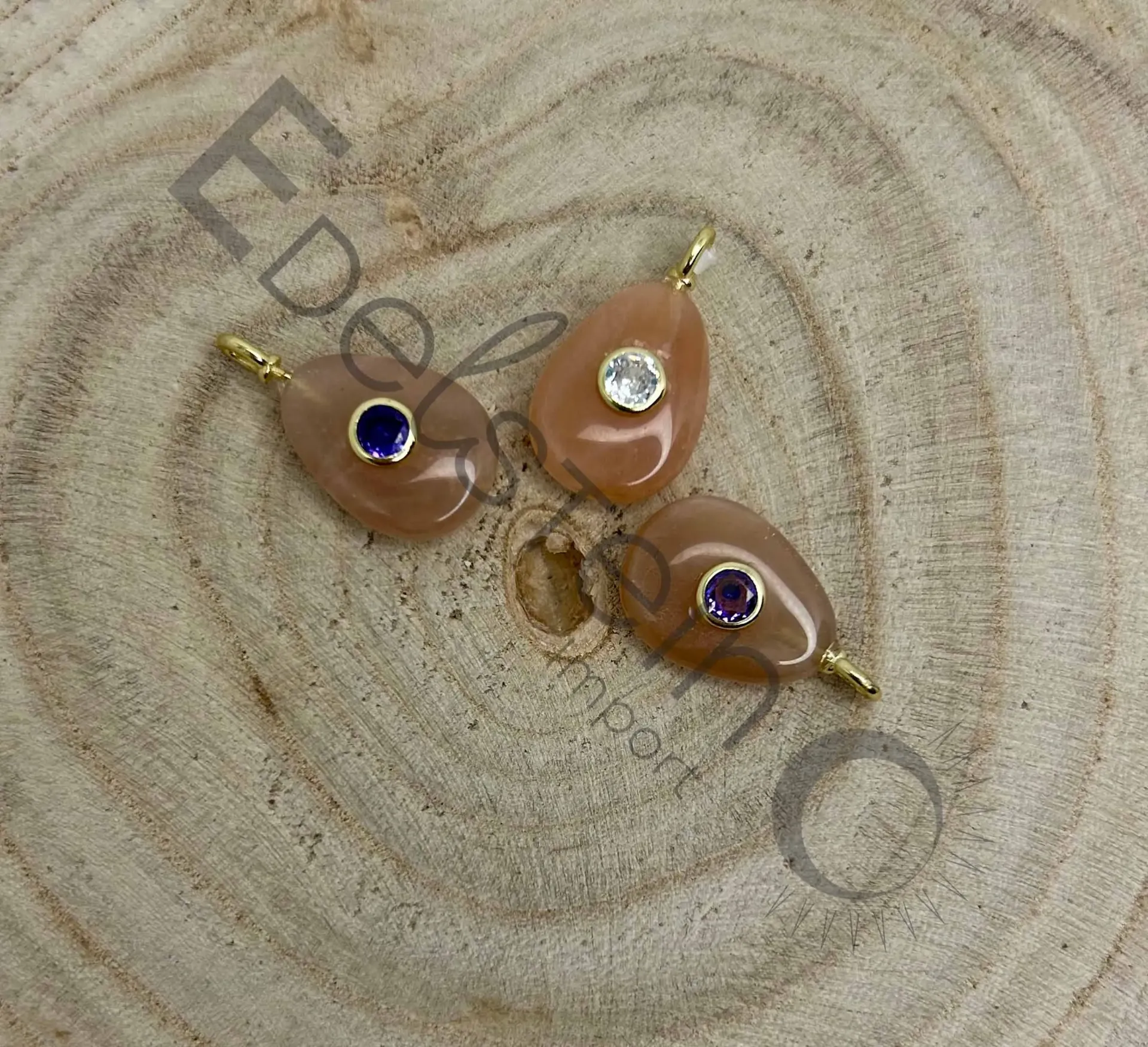 [PEN-PDLOGOLL-TS] Pendentif Pierre de Lune orange Goutte avec Lapis Lazuli incrusté  - Pierres naturelles Taille S – Grossiste minéraux