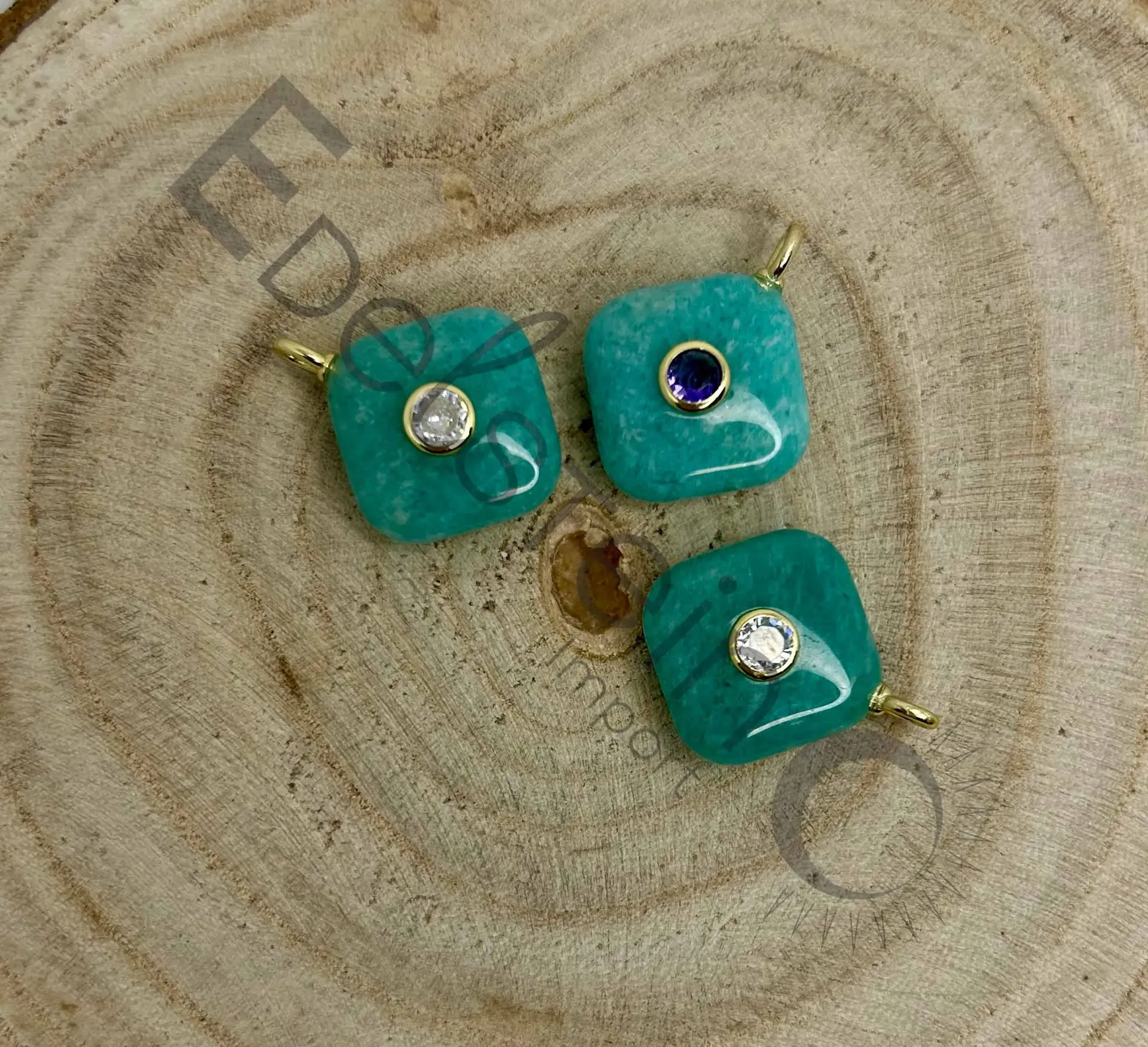 Pendentif Amazonite Carré avec Cristal de Roche incrusté - Pierres naturelles Taille S – Grossiste minéraux